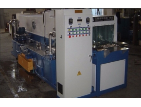 通過(guò)式清洗機(jī)